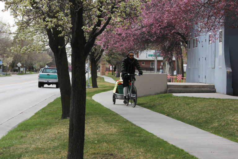 bicycle sidewalk law